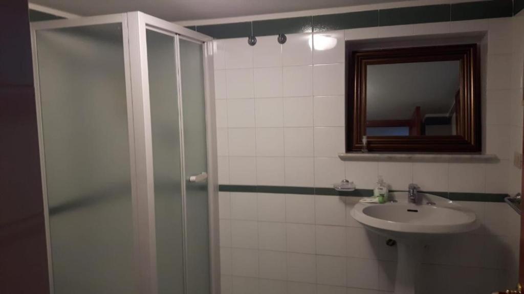 Park House Mini Apartman Mondello Kültér fotó